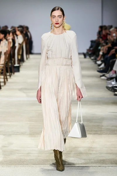 Look 42